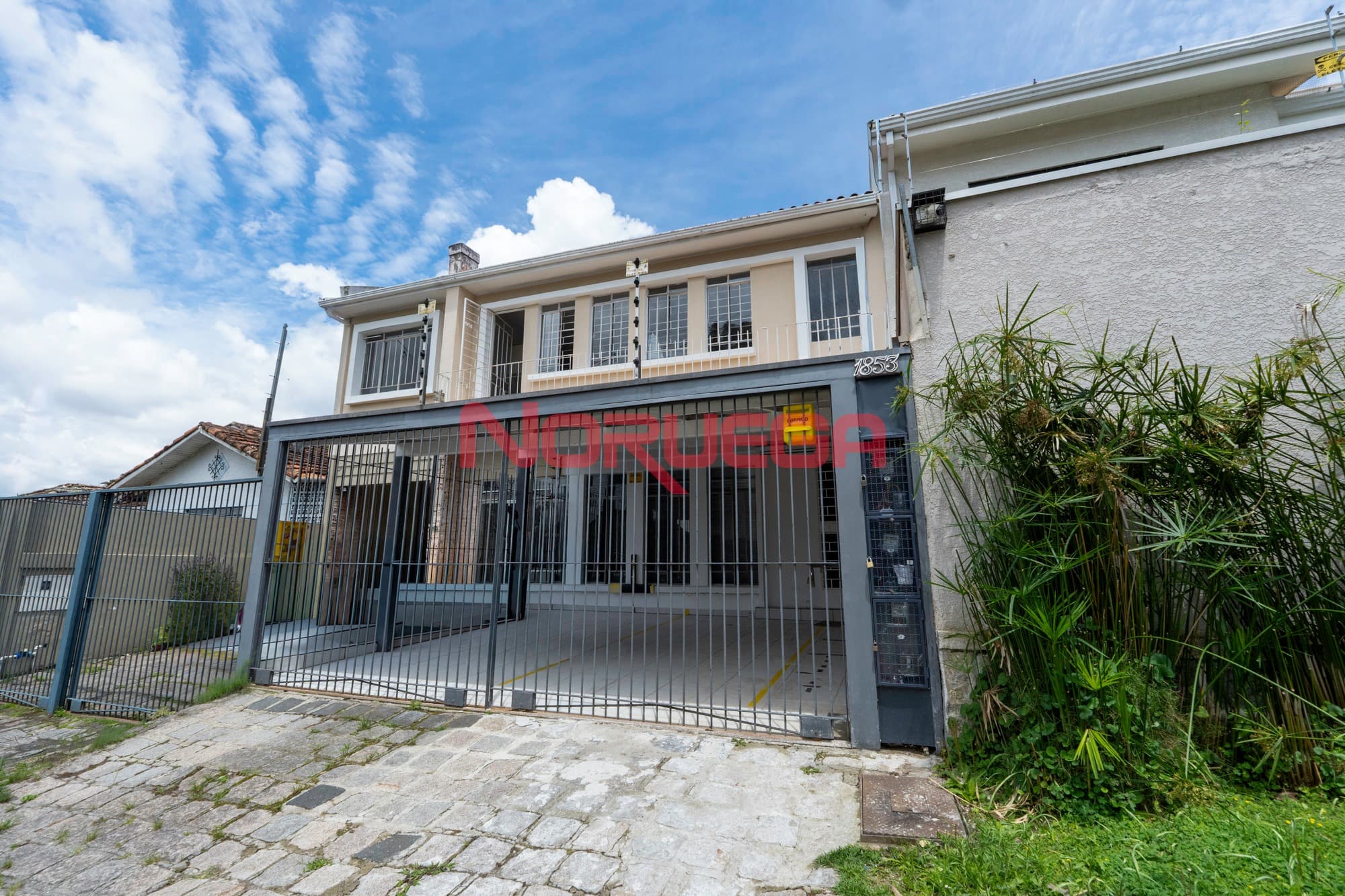 Apartamento para locação no Juvevê, Curitiba-PR: 2 quartos, 1 suíte, 1 sala, 1 banheiro, 49,40m² de área. Venha conferir!